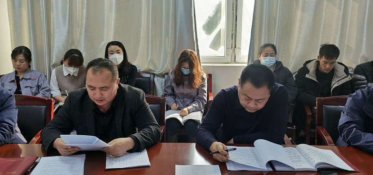 0303  獨山子分公司傳達集團公司關(guān)于全國“兩會(huì )”期間安全生產(chǎn)暨復工復產(chǎn)安全生產(chǎn)工作會(huì )議精神并進(jìn)行相關(guān)工作部署_副本.jpg